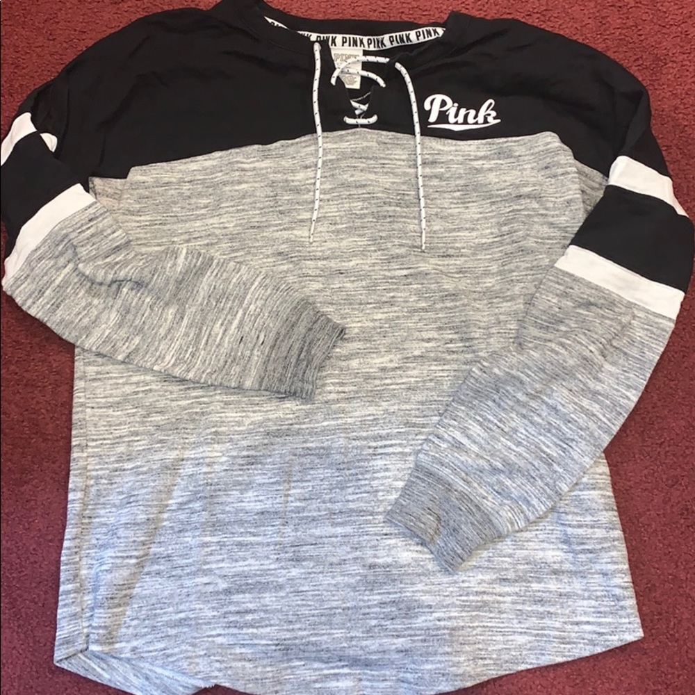 Victoria’s Secret PINK sweatshirt. Size M. Likenu